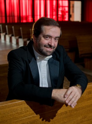 Dr. Eduardo Garcia-Novelli; Director of the Carthage Choir 